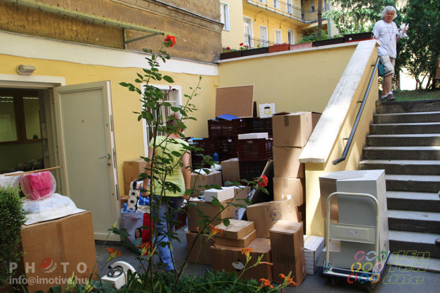 Yuppie, we've moved to our new, the world's best laboratory, place.